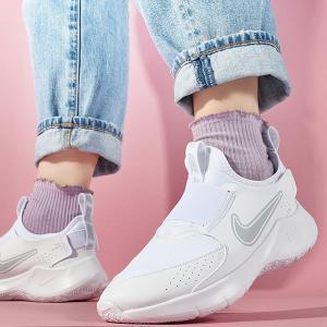 ナイキ スニーカー レディース NIKE フレックス ランナー 3 GS スリッポン 紐なし シューズ 靴 FLEX RUNNER 3 ホワイト fn1294 100