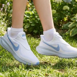 2026秋冬新作 ハンズフリーで履ける! ナイキ スニーカー ランニングシューズ レディース NIKE レボリューション 8 イージーオン スリッポン hq2415