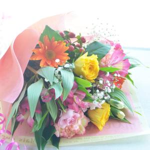 店長おまかせ ボリューム花束 Mサイズ 結婚祝...の詳細画像1