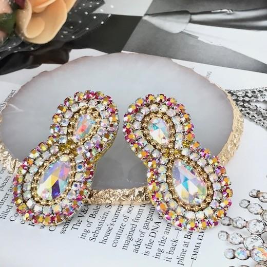 ピアス キラキラピアス ラインストーンピアス アクセサリー　社交ダンス　ベリーダンス　レディース　ジ...