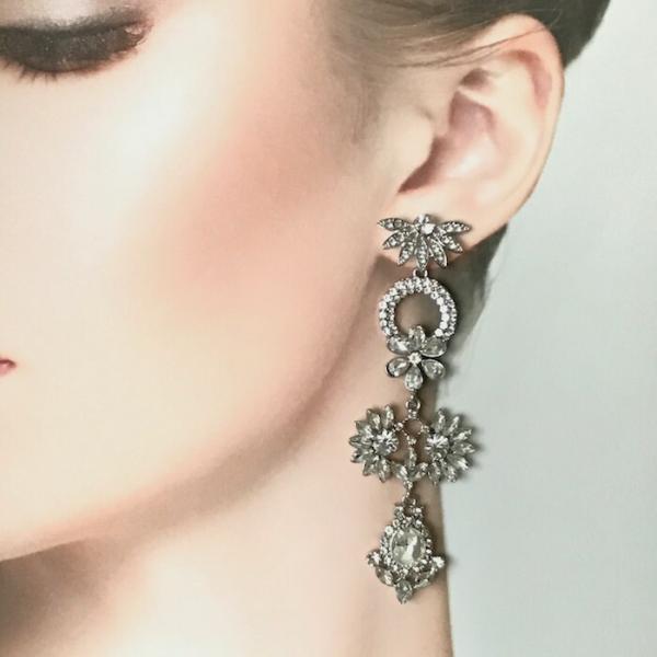 ピアス ラインストーンピアス 衣装 花 イヤリング アクセサリー 大きい デザインピアス 社交ダンス...