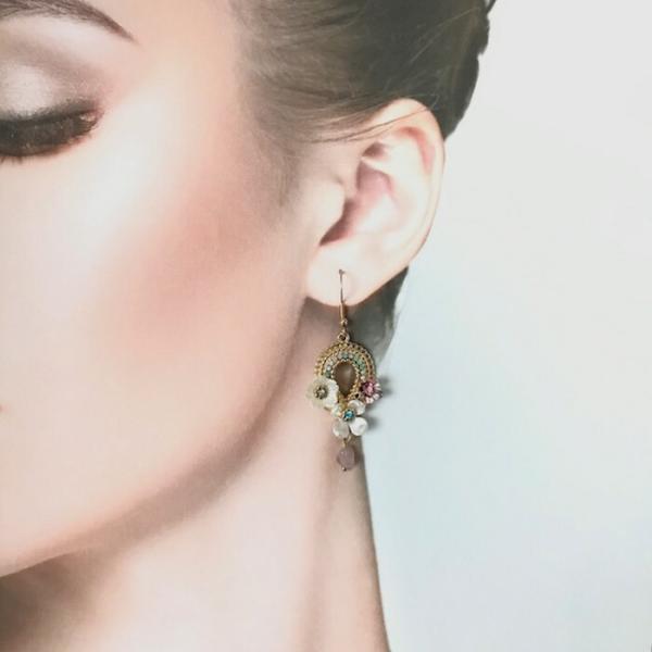 ピアス ラインストーンピアス 花 イヤリング ラインストーンイヤリング アクセサリー 衣装 イベント...