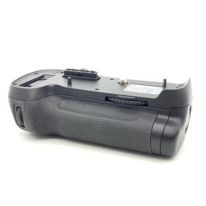 ニコン マルチパワーバッテリーパック MB-D12