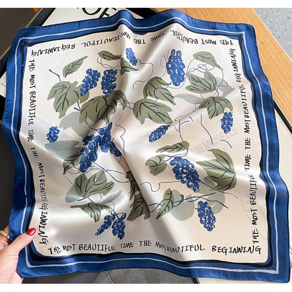 送料無料 エレガントなプリント柄入り100％シルクプチスカーフ　　04514b