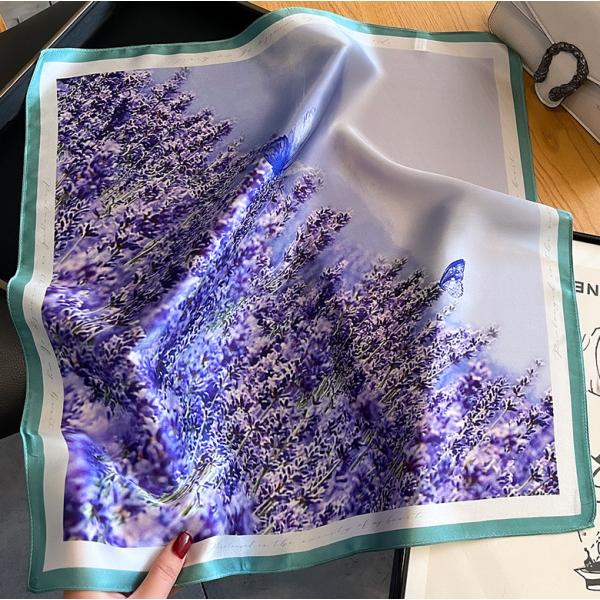 送料無料 エレガントなプリント柄入り100％シルクプチスカーフ　　04517