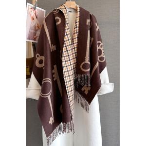 送料無料 やや厚手 リバーシブル大判 チェック幾何学柄入りストール マフラー 　21101