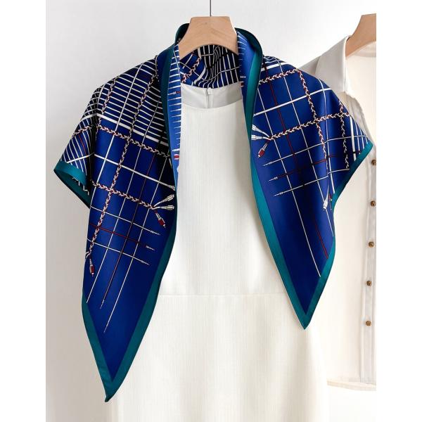 送料無料 男女兼用 三角形 シルクタッチ グラフチェック柄 スカーフ/ヘアリボン　8103a