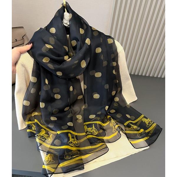 送料無料 レーディス 柔らかシルクタッチ ドット柄 大判薄型ストール スカーフ パレオ　　91032