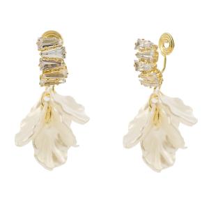 送料無料 レーディス ゆらゆら フラワー 花びら デザインイヤリング　 e0998b