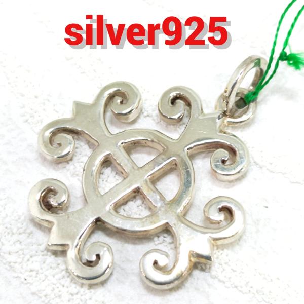 柔らかなフローラルクロス ペンダントトップ シルバー925 プレゼントにもおススメ