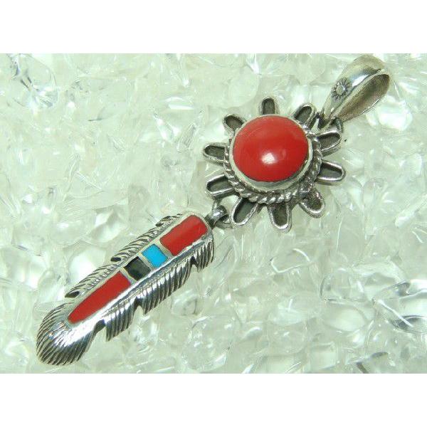 ネイティブ系ペンダントトップ　サンゴ＆ターコイズ＆オニキス　シルバー925