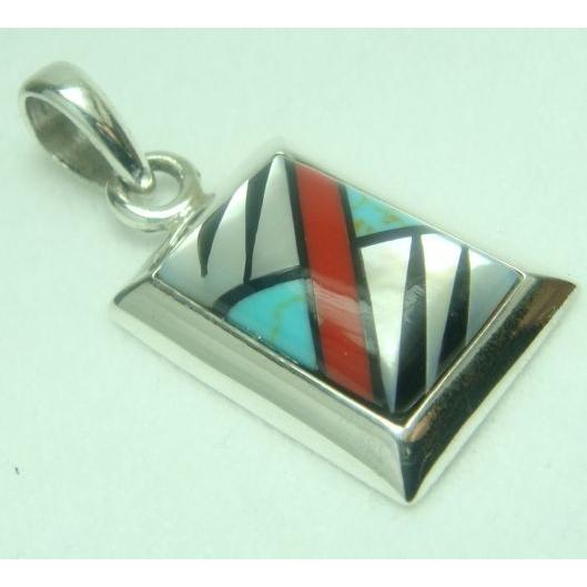 激安　ネイティブ系ペンダントトップ　ホワイトシェル＆オニキス＆ターコイズ＆サンゴ　シルバー925