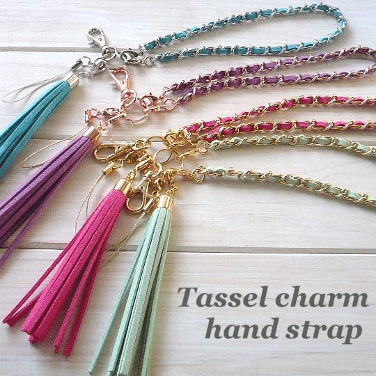 ハンドストラップ スマホストラップ 手首 タッセルチャーム フェイクスエード チェーン 携帯ストラッ...
