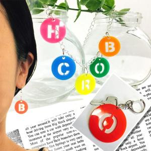 アクリル製 円形透かしアルファベットチャーム ...の詳細画像2