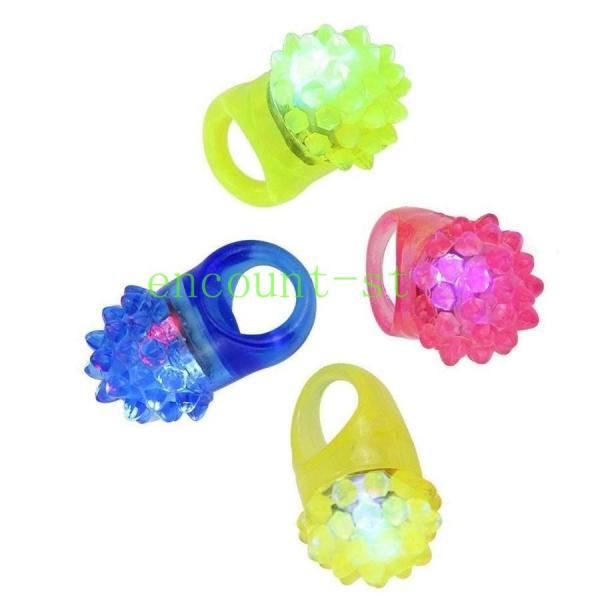 可愛い 光る指輪 光るおもちゃ パーティー いちご LED フラッシュリング おもちゃ 24セット４...