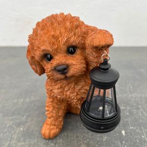 WooBia：ソーラーランプを持ち上げるトイプードル レッド （ブラウン） （H24094-1）の商品画像