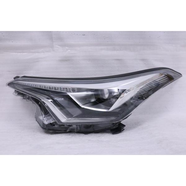 13-1647★前期 LED NGX10 C-HR★左ヘッドライト KOITO 10-101 打刻:...