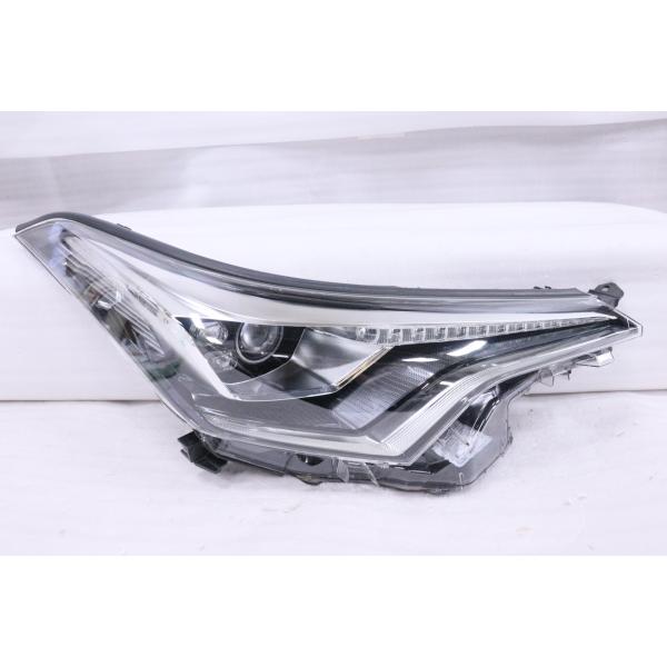 17-1408★前期 LED NGX10 C-HR★右ヘッドライト KOITO 10-101 打刻:...