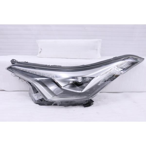 1Y-1362★美品 前期 LED NGX10 C-HR★左ヘッドライト KOITO 10-101 ...