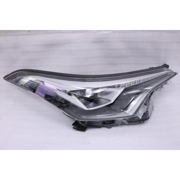 2111382★前期 LED NGX10 C-HR★右ヘッドライト KOITO 10-101 打刻:...