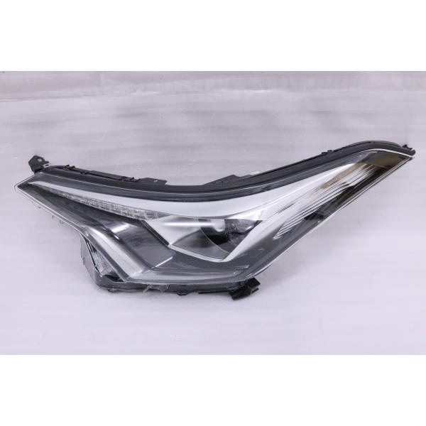 211826★前期 LED NGX10 C-HR★左ヘッドライト KOITO 10-101 打刻:4...