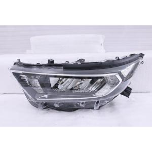 フィット 6BA-GR1 ヘッドライト 右 後期 刻印P STANLEY W4395 (X4-37K