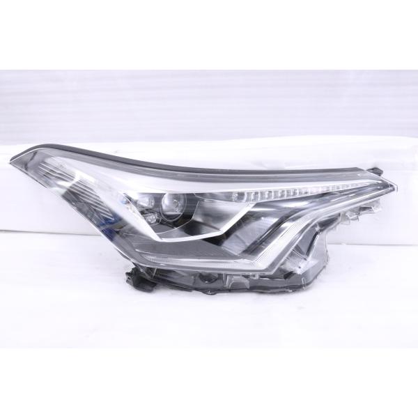 26-508★美品 前期 LED NGX10 C-HR★右ヘッドライト KOITO 10-101 打...