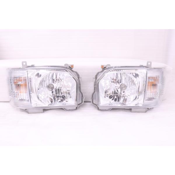 50-1869★美品★4型~ ハロゲン 200系 ハイエース★左右ヘッドライト KOITO 26-1...