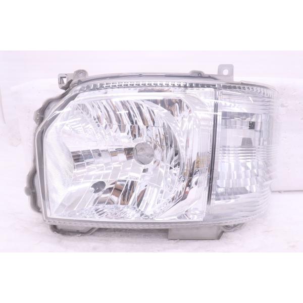 50-229★4型〜 ハロゲン 200系 ハイエース★左ヘッドライト KOITO 26-131 打刻...