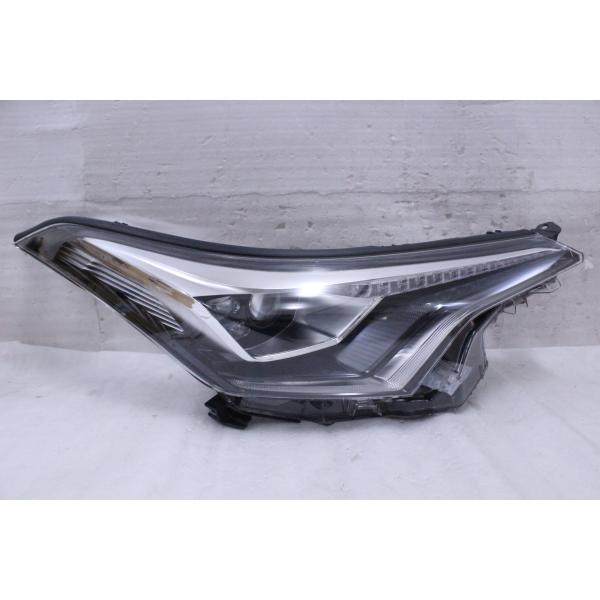 86-1018h★美品 前期★LED★ZYX10 NGX50 C-HR★右ヘッドライト 10-101...
