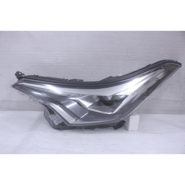 90-174-ｈ★美品★前期 LED ZYX10/NGX50 C-HR★左ヘッドライト 81185-...