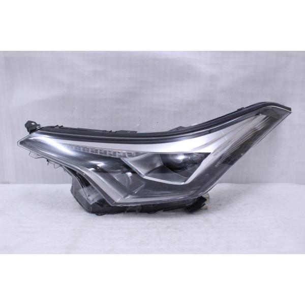 95-1547-ｈ★美品 前期★LED ZYX10/NGX10 C-HR★左ヘッドライト 81185...