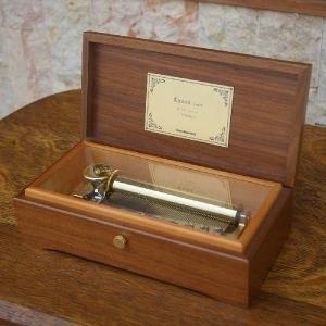 美品 REUGE MUSICスイス木製オルゴール 八角形     花柄装飾 株式会社プリマ楽器 | Reuge（リュージュ）