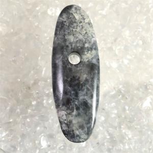 日本の天然記念物に指定された 糸魚川翡翠 勾玉 12mm 産地証明書