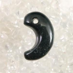 出雲碧玉 出雲石 21mm勾玉 2.56g ディレクトリーカード付 【榎本通商