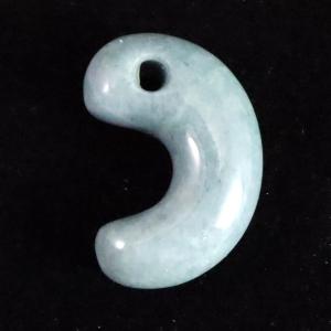 糸魚川翡翠ピアス I00320 志優 作 ラベンダーヒスイピアス : 糸魚川