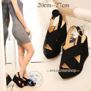 Christian Louboutin クリスチャンルブタン トングサンダル Super