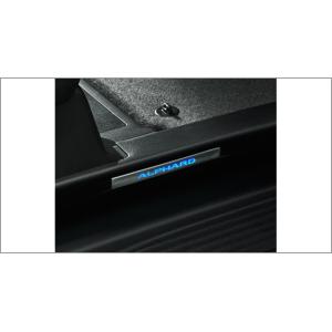 トヨタ（TOYOTA） トヨタ純正 イルミネーション付スカッフプレート