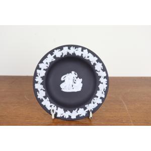 WEDGWOOD（ウェッジウッド） ジャスパー 小物入れ ボックス 花型