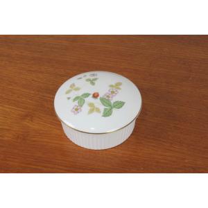 ウェッジウッド　WEDGWOOD　ワイルドストロベリー　WILD STRAWBERRY　小物入れ　丸型　蓋付き　イギリス　ヴィンテージ　せ118｜epocavintagedishes