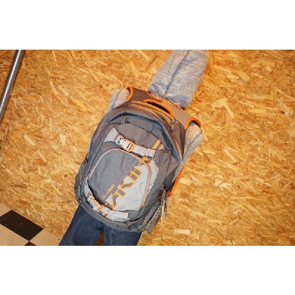 DAKINE：ダカイン 【EXPLORER】 26L バックパック/リュック/ストリート●CHR