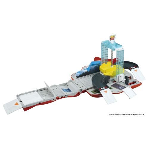 カーズ トミカ トルネードシューターに変身！マックィーンおもちゃ こども 子供 男の子 ミニカー 車...