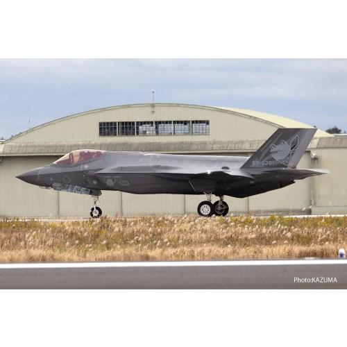 1／144 航空自衛隊 F-35A ライトニングII 第301飛行隊 創設 50周年記念塗装機 2機...