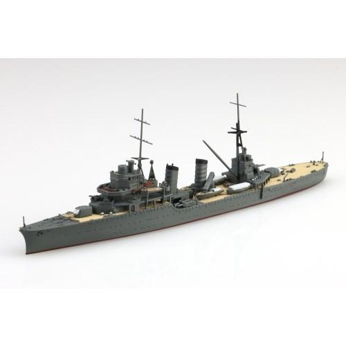1／700 ウォーターライン 日本海軍 軽巡洋艦 香椎 【No.356】 (プラモデル)