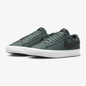 NIKE（ナイキ） NIKE SB ZOOM BLAZER LOW PRO GT エスビー ズーム