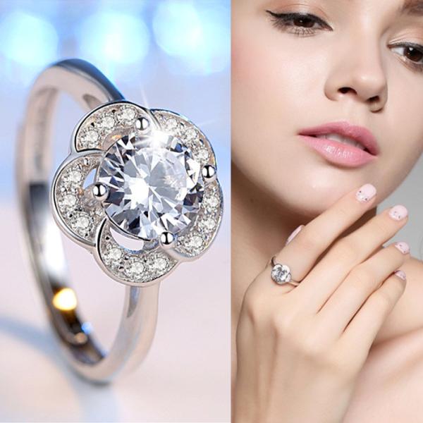 指輪 レディース 贅沢 大粒0.8カラット お花リング 一粒 フリーサイズ 女性 人気 妻 嫁 母 ...