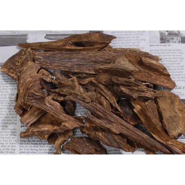 ベトナム産天然沈香 高ランク甘味 10g量り売り 香木 沈水香木 シャム 羅国 原木 お香/線香やア...