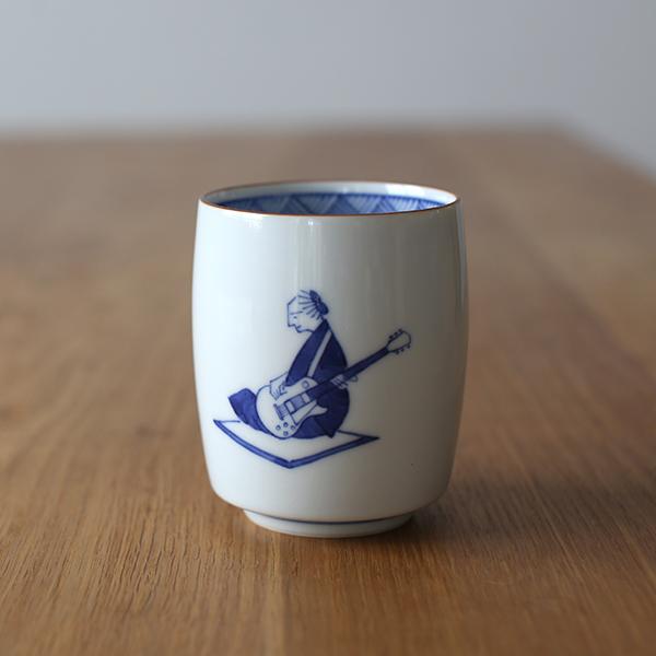 食器 湯呑 笛吹 ギター 上出長右衛門窯 九谷焼  30660