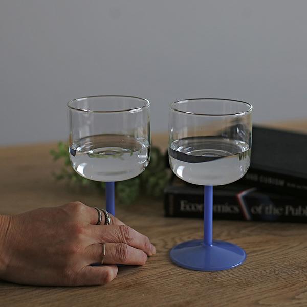 HAY TINT WINEGLASS SET OF 2（Clear and jade light b...