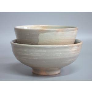 虫明焼 灰釉茶碗 黒井千左造 共箱（上手作） : 茶道具商 越中屋